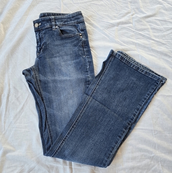 White House Black Market Denim - White House Black Market Blanc denim Y2K flare leg jeans 4R